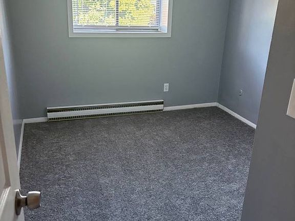 5th image of 309 Driscoll Ave #5