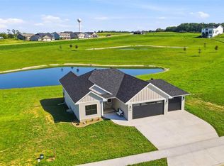 206 Westwood Cir, Kalona, IA 52247