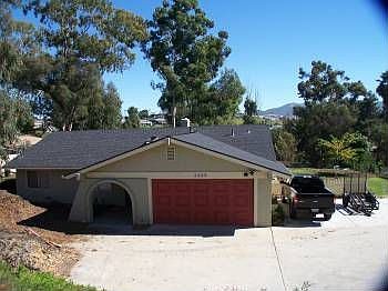 1st image of 3239 Linda Vista Dr
