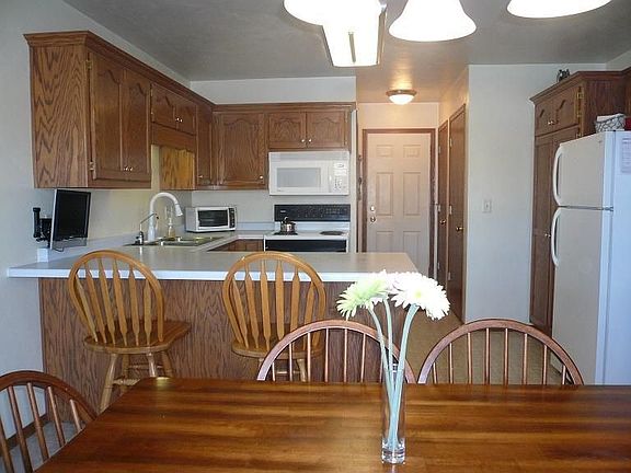 3rd image of 1781 Briarwood Ct