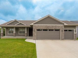 709 Timberview Dr, Adel, IA 50003