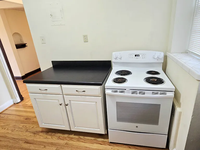 5837 Devonshire Ave — Photo 17