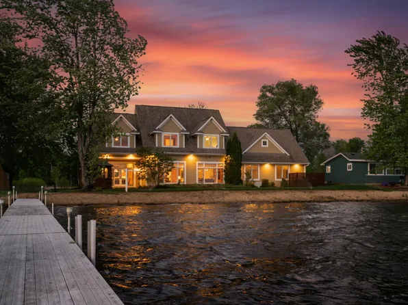 21542 S Lake George Dr NW, Cedar, MN 55011