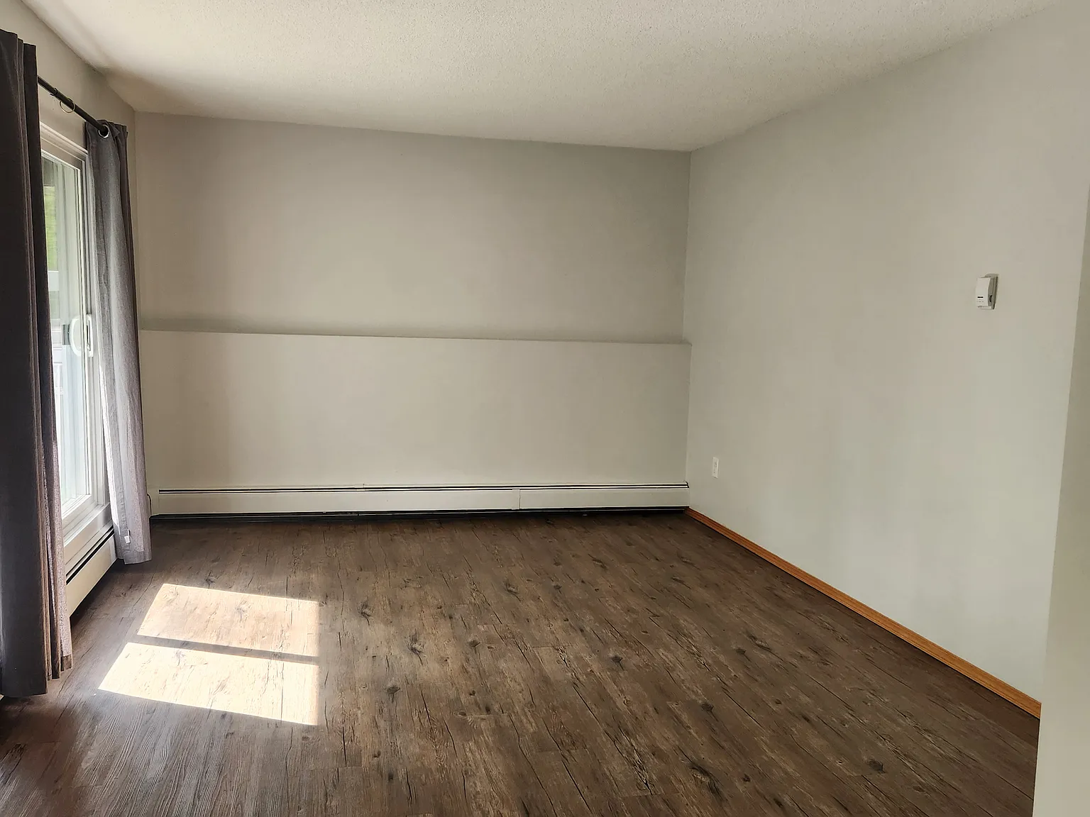 2 bed, 740 sqft, $1,395 — Photo 2