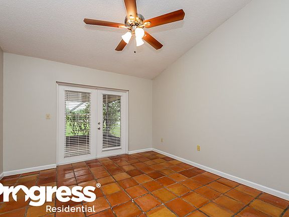 5th image of 2698 Arron Ct
