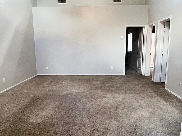 8940 W Olive Ave — Photo 4