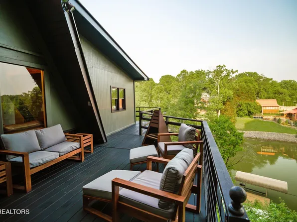 3243 Logan Hill Rd, Louisville, TN 37777