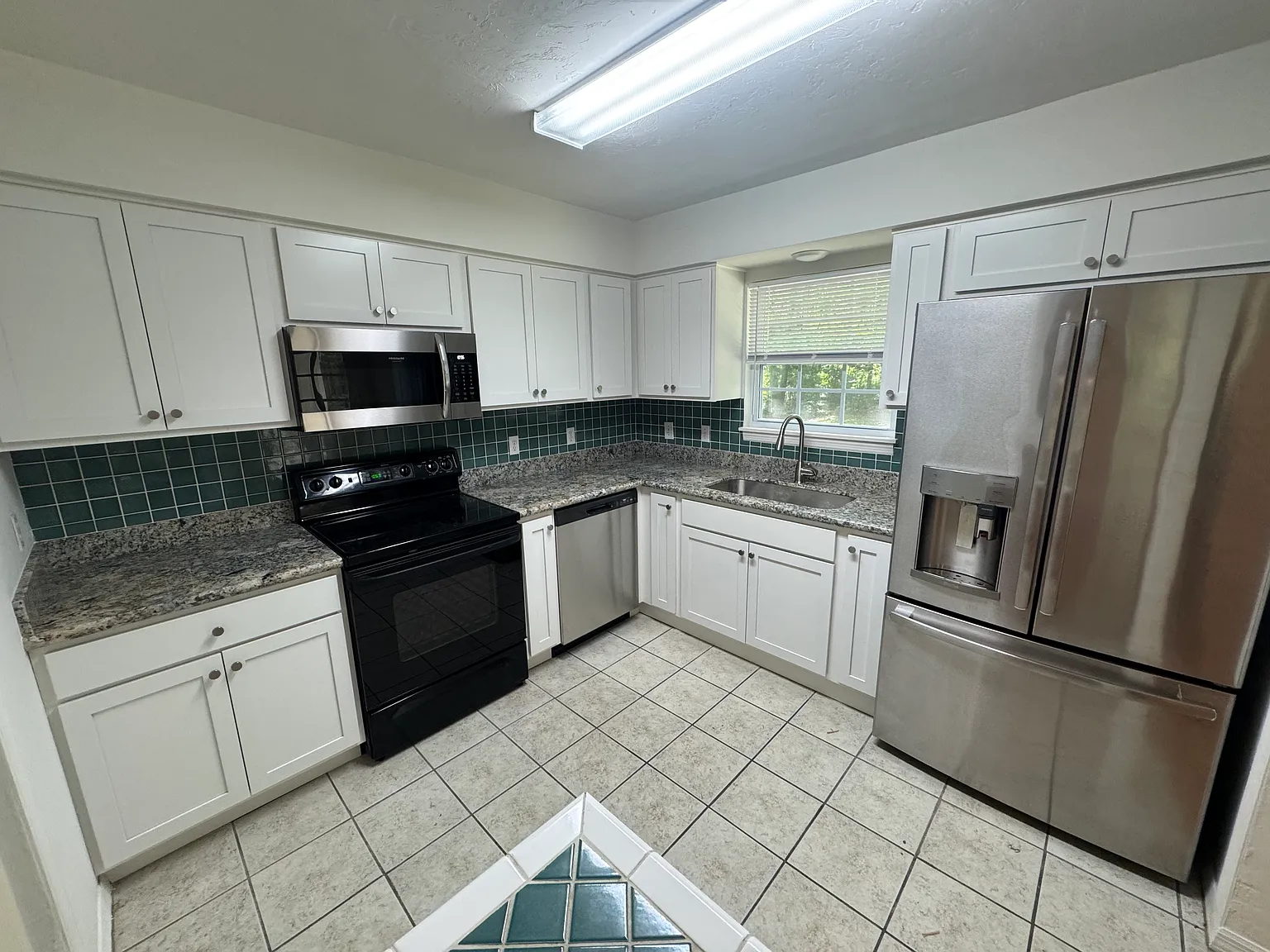 3 bed, 1482 sqft, $2,195 — Photo 4