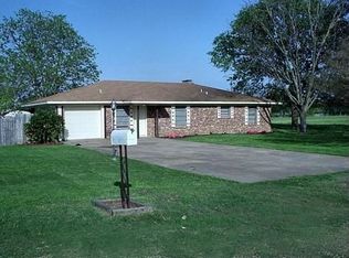 202 Spur Ranch Rd #DD, Trinidad, TX 75163