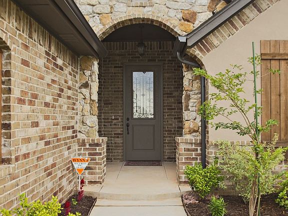 3rd image of 3908 Chesterfield Pl