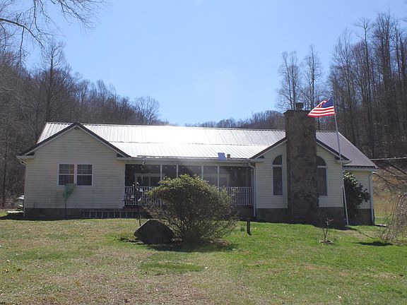 2nd image of 992 Holly River Rd