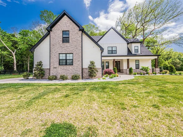 1724 Leyben Ct #A, Bowling Green, KY 42103