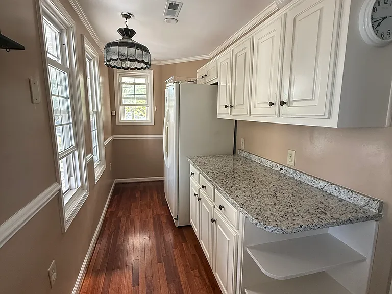 716 River St — Photo 11
