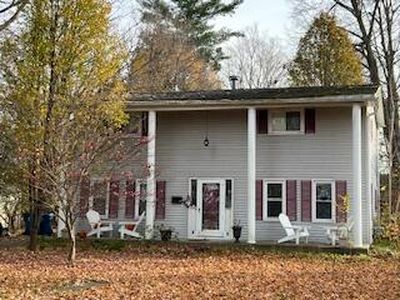 303 John St, Holly, MI, 48442