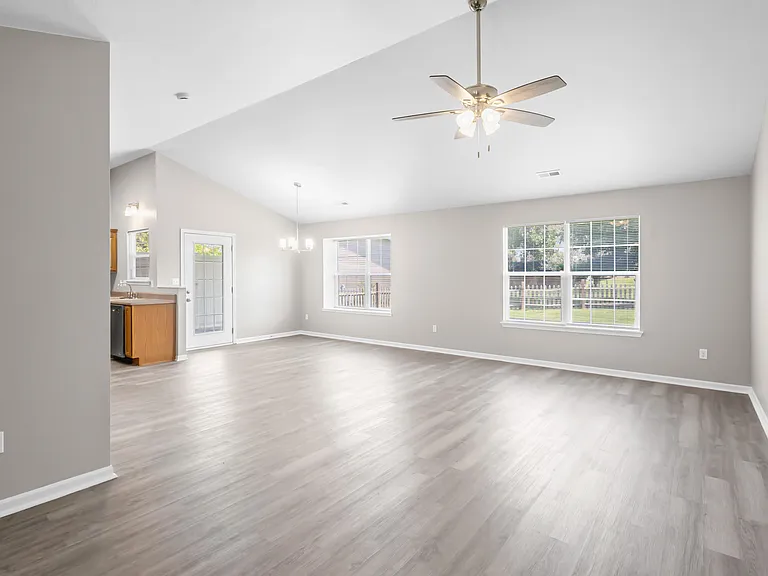 5703 Candlewood Dr — Photo 5