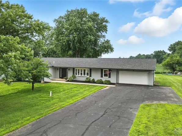 1405 Bowman Rd, Springfield, OH 45502
