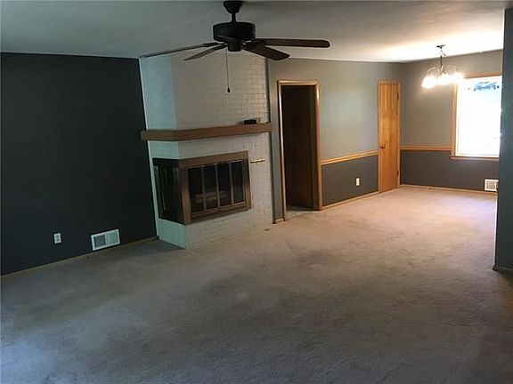3rd image of 8317 Broadmoor St