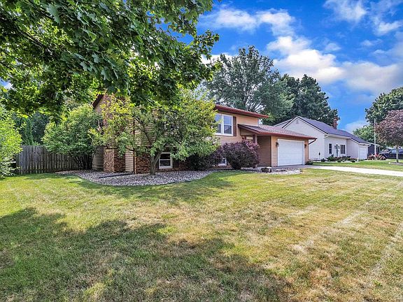 2nd image of 508 Lexington Dr