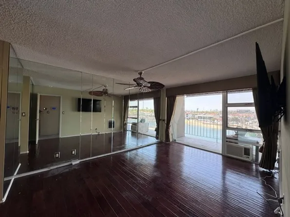5400 The Toledo Unit 410, Long Beach, CA 90803