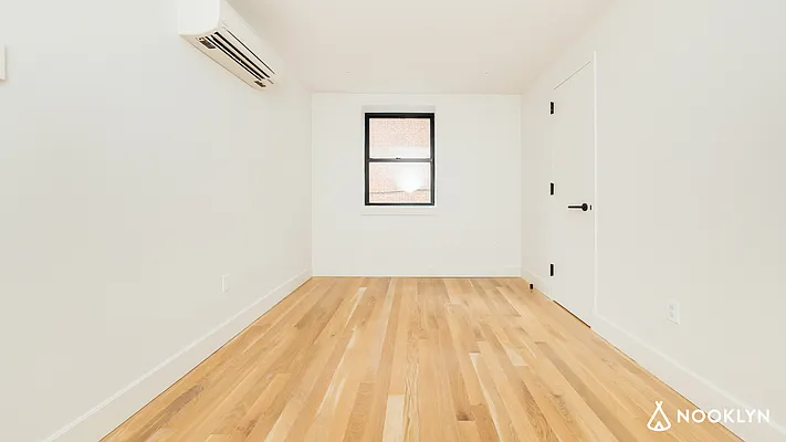 Rented by Nooklyn NYC LLC | media 44