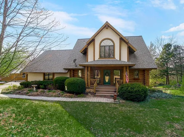 14850 Oak Valley Dr, Gardner, KS 66030