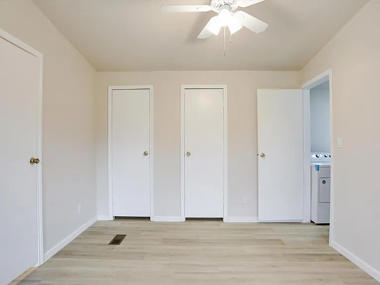 5806 S Highway 35 — Photo 11