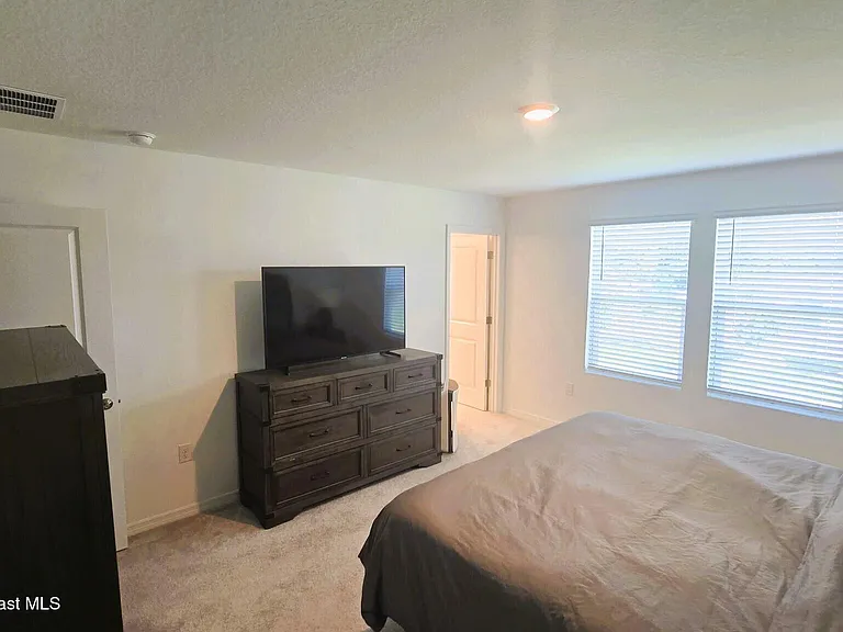136 River Front Way — Photo 8