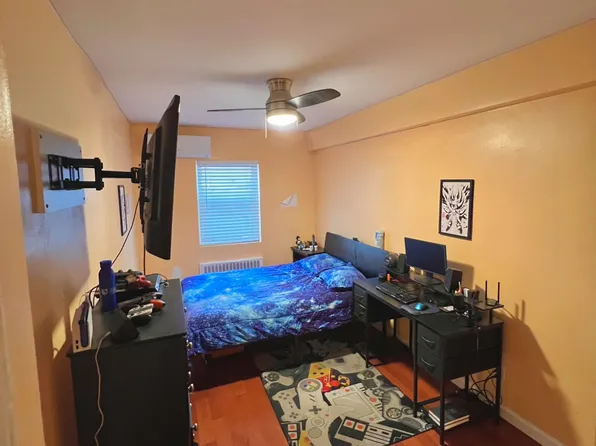 891 East 58th Street image 13 of 14