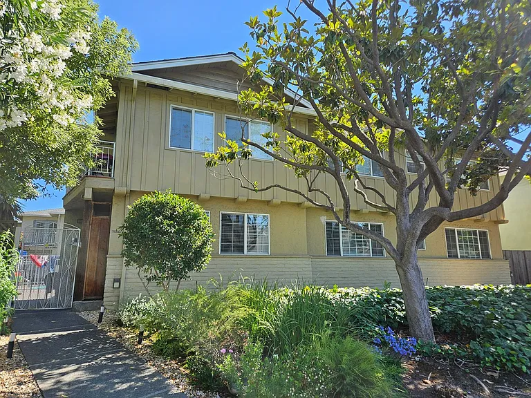 2920 Huff Ave — Photo 1