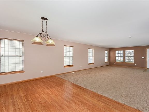5th image of 15885 W Rolland Dr