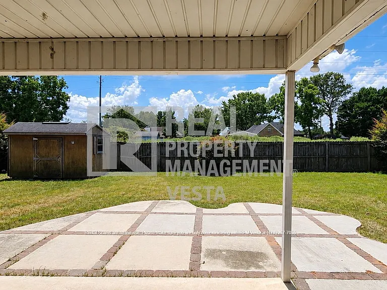 313 Canterfield Dr — Photo 18