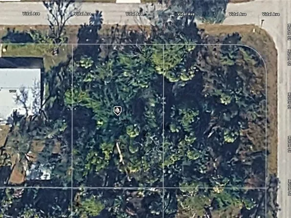 17455 Vidal Ave, Port Charlotte, FL 33954