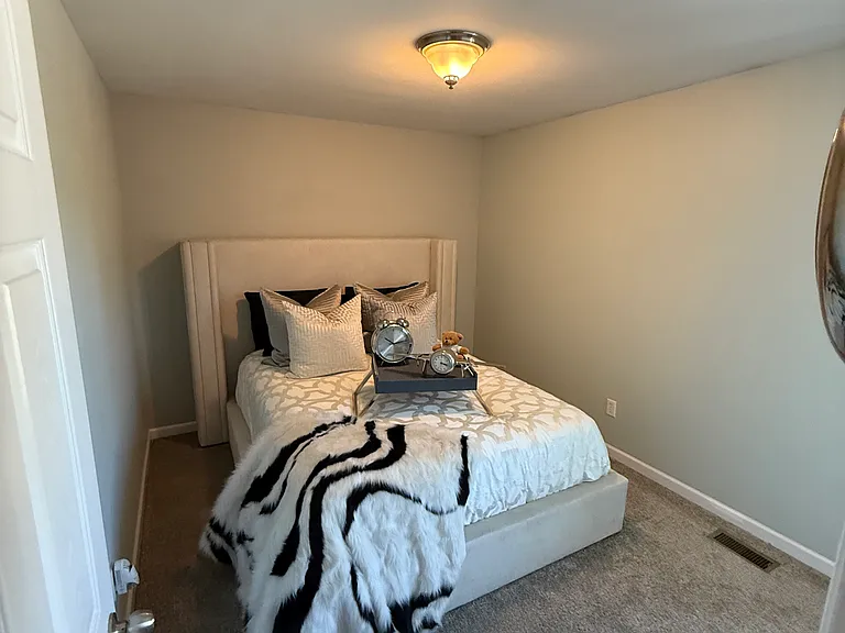 270 Countryshire Dr — Photo 8