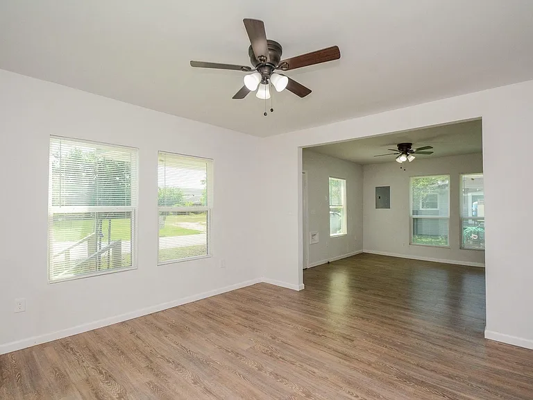 3013 Brackenridge St — Photo 4