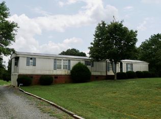 1186 Pitzer Rd, Walnut Cove, NC 27052