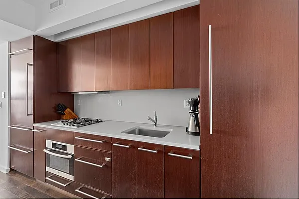 Rented by Douglas Elliman | media 20