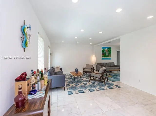 14610 Tarpon Dr — Photo 3