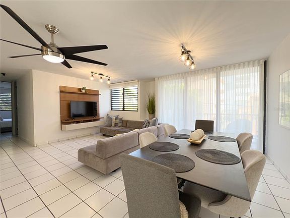 2nd image of 702 Calle Un #301