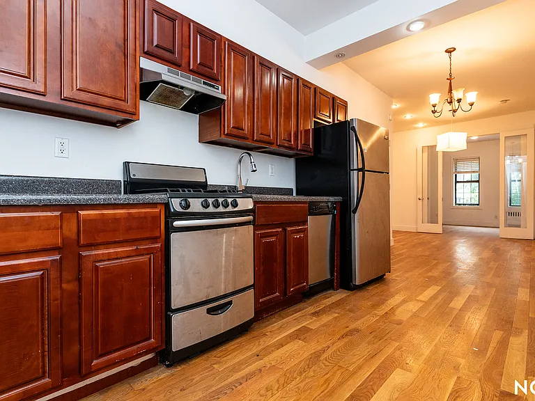 255 Jefferson St #2B — Photo 1
