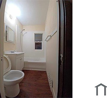 4th image of 2127 7th St #1