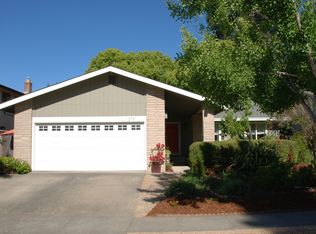 1273 Larkin Dr, Sonoma, CA 95476