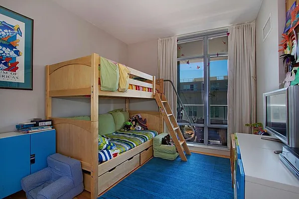 Sold by Corcoran | media 6