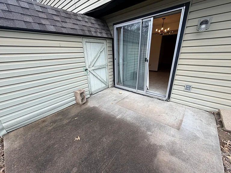 2205 Warwick St #A — Photo 30