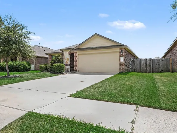 4014 Emperor Valley Ln, Baytown, TX 77521