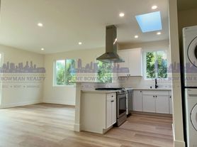 6742-48 Waterman Ct