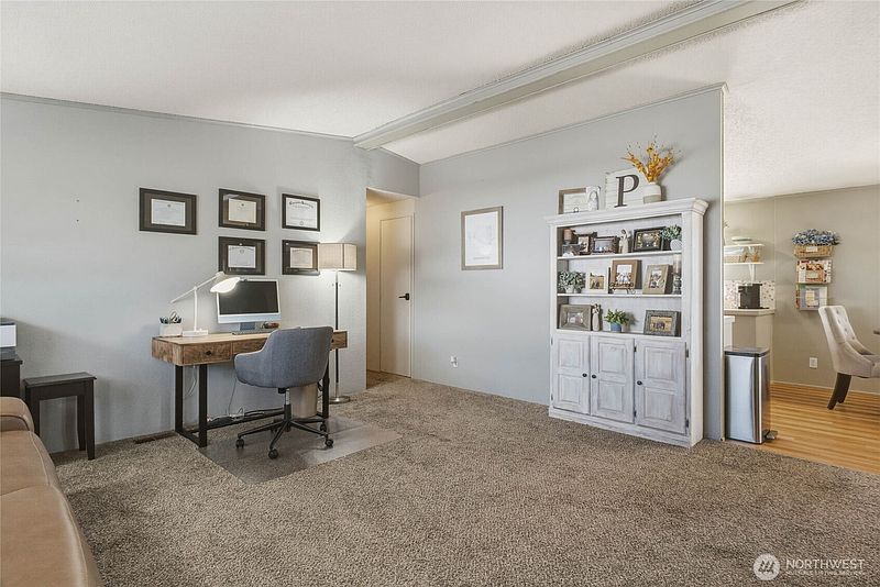 5th image of 1307 Glacier Place #65