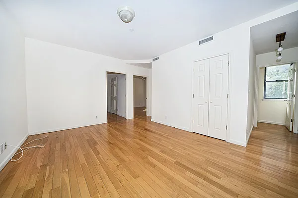 Rented by Level Group | media 17