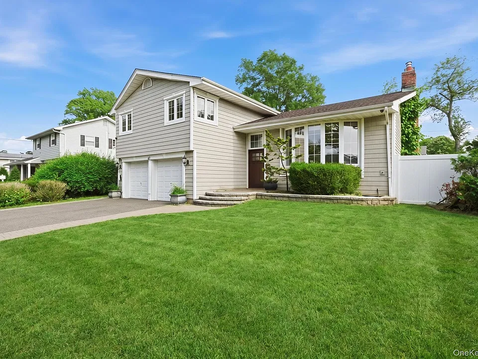 47 Orange Dr