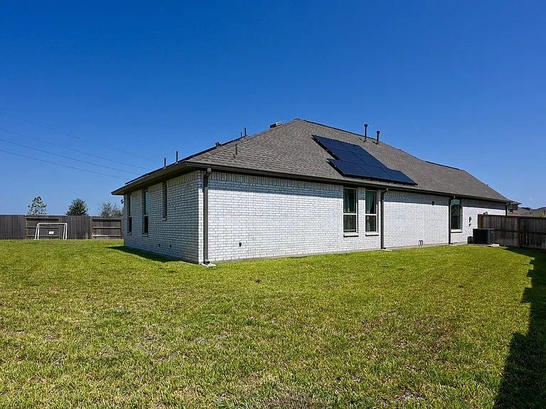 3057 Pensacola Dr — Photo 44
