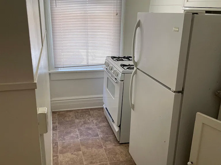 210 W Lime Ave #9 — Photo 4